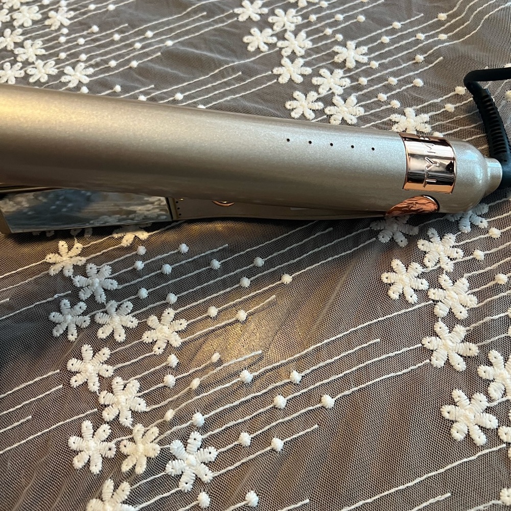 TYME Hair Styling Tool - Silver and Gold